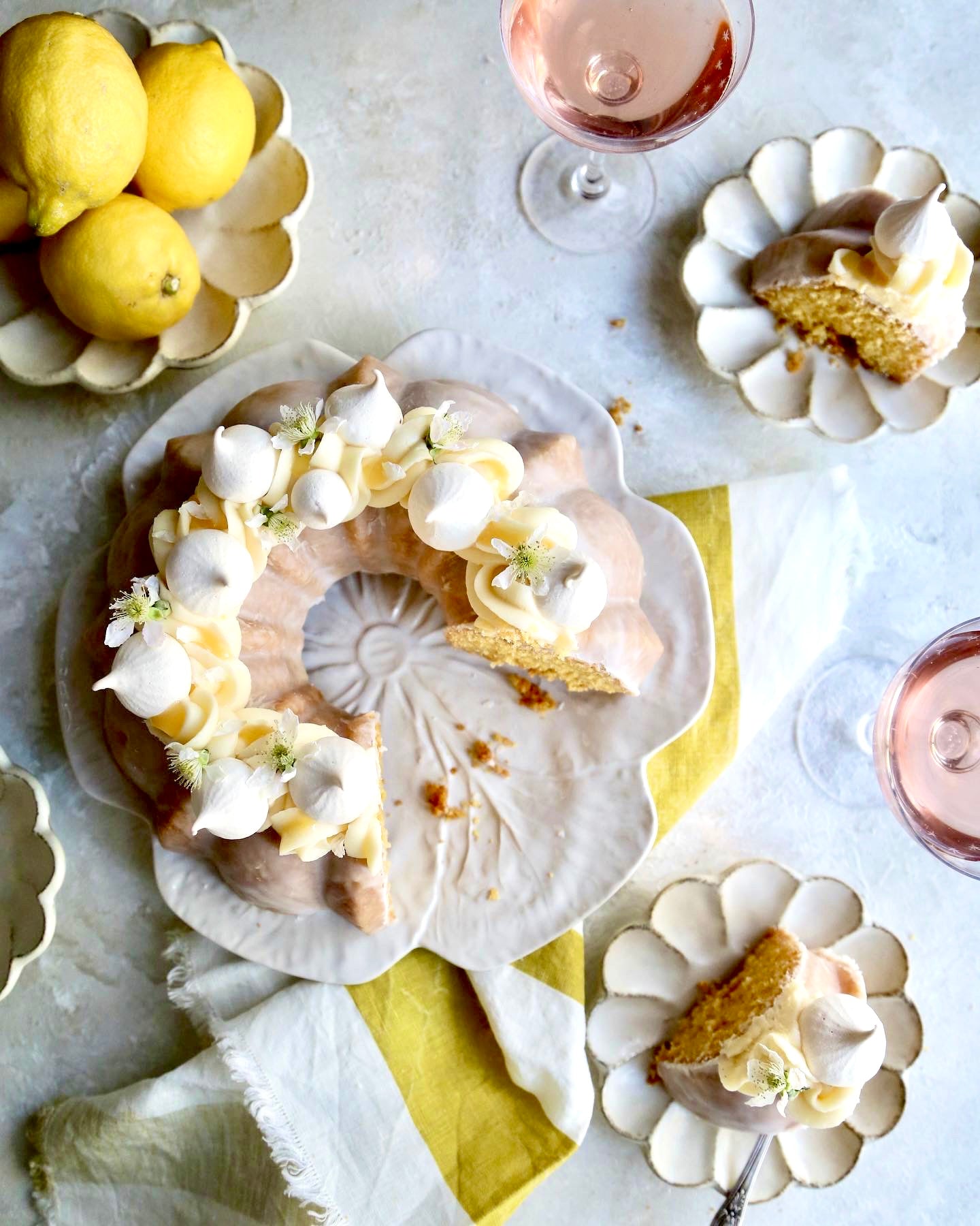 Lemon curd Bundt with buttercream and mini meringues